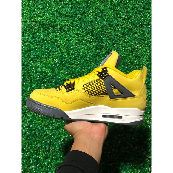 Air Jordan Retro 4 Lighting Size 10 With Box CT8527-700 - Picture 8 of 9